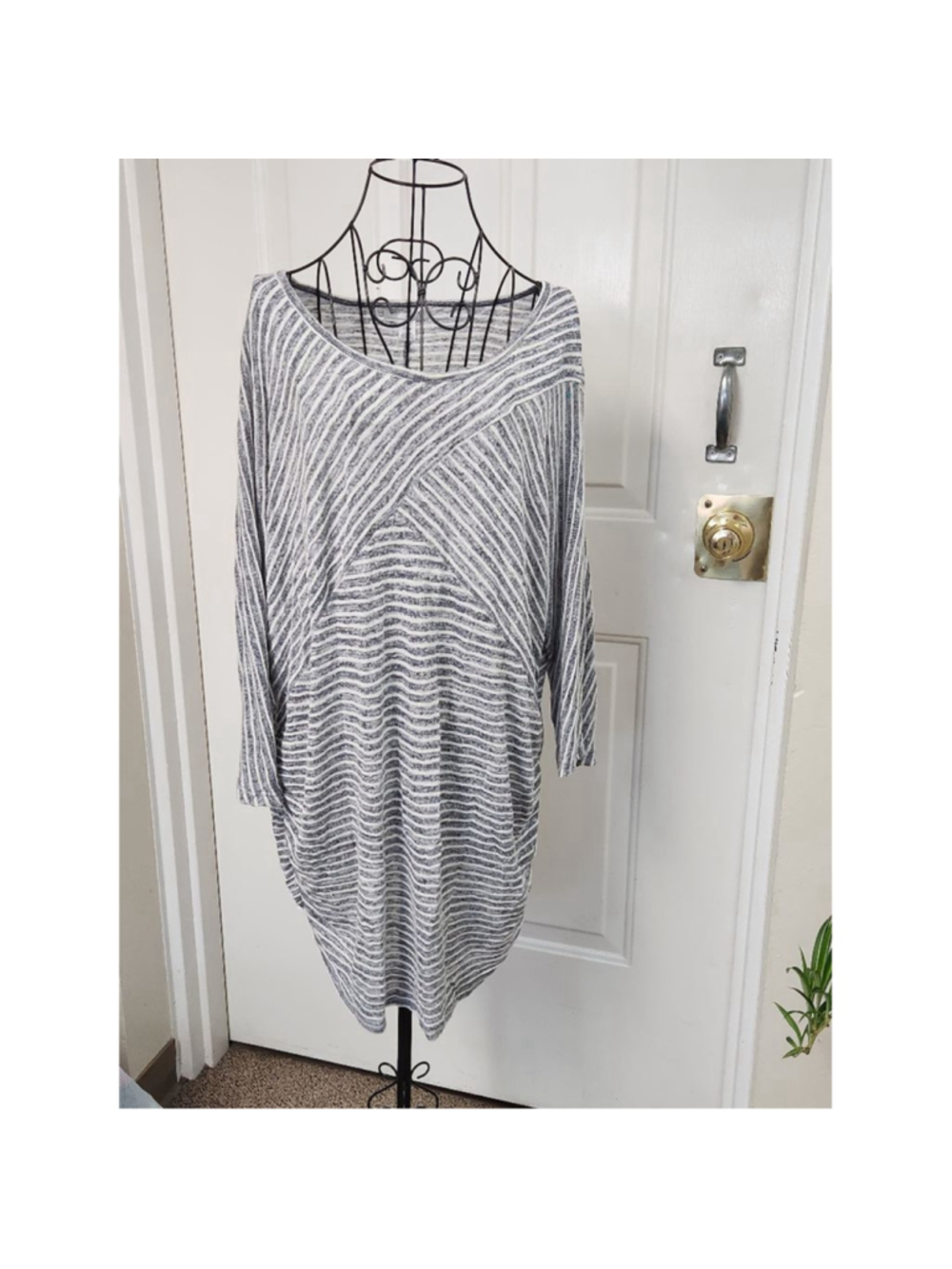 Motherhood Maternity Gray Striped Tunic Top Size soft knit material
